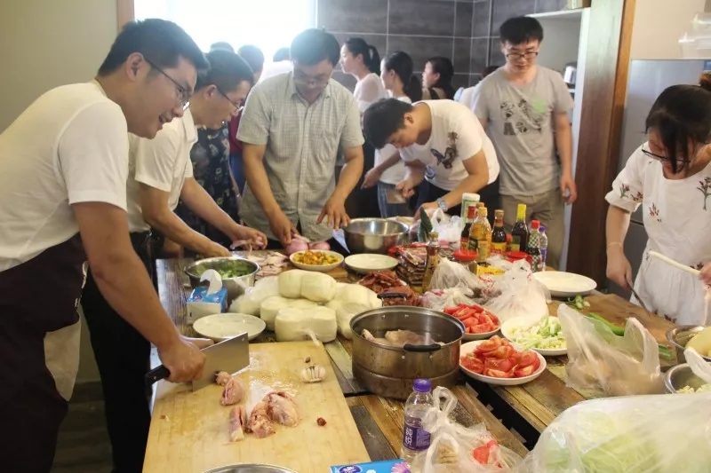 洗菜做飯